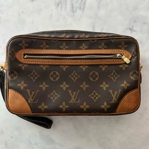 LOUIS VUITTON vintage cosmetic bag.